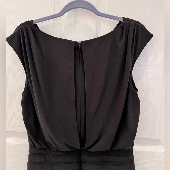 Adrianna Papell Women’s Black Short Sleeve Dress. Size 8 - Picture 3 of 4